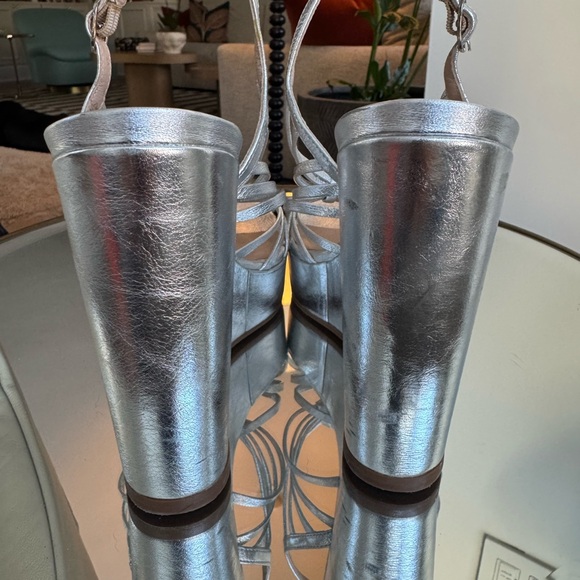 Stuart Weitzman Shimmering Saffron Silver Platform Wedges SZ 7½ - Picture 7 of 15